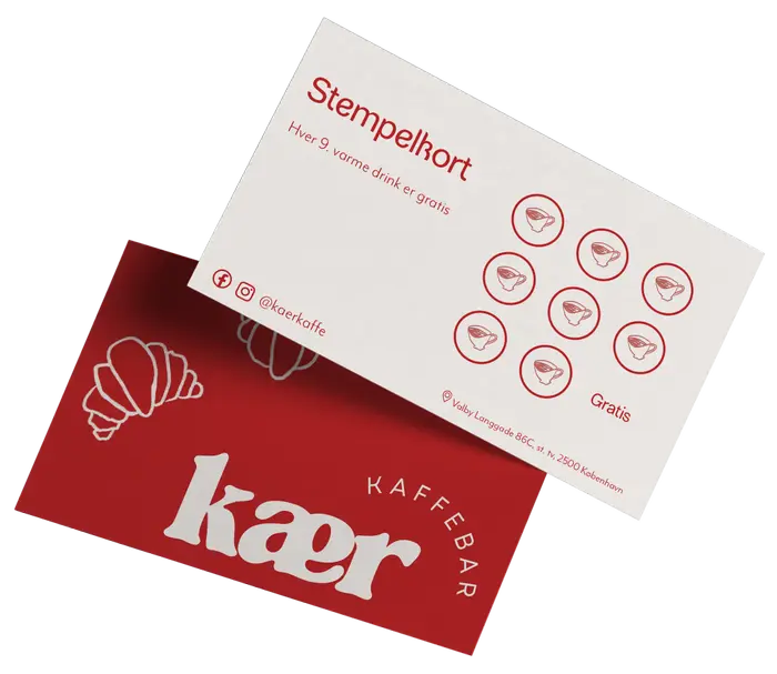 rødt hvidt stempelkort af kær kaffebar